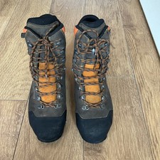 Husqvarna chainsaw boots - chainsaw,
