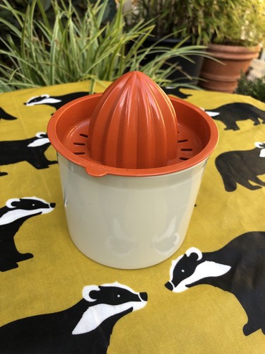 Vintage tupperware juicer - juicer,