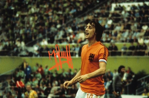 Framed photo signed by - a4,