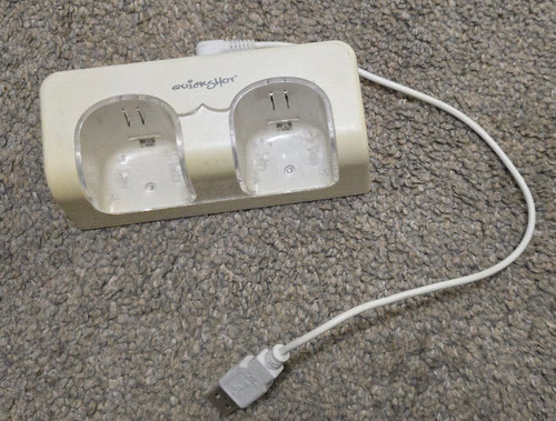 Nintendo wii charging dock - nintendo,