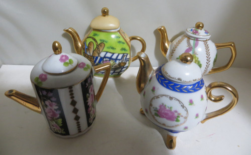 Miniature teapots assorted - -,