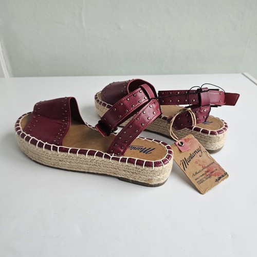 Mantaray burgundy red studded - burgundy,