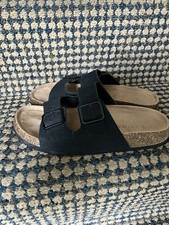 Primark Black  Suede Cork Bed