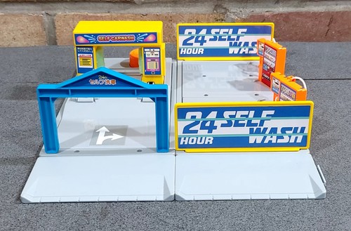 Tomy tomica hypercity 24hr - tomy,