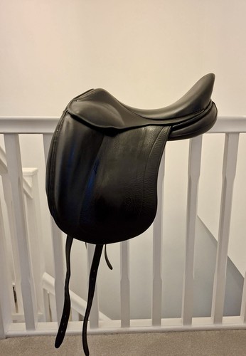 Childeric dsc dressage saddle - childeric,