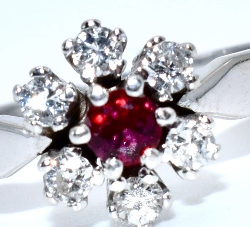 Ruby ring 10ct 585 - ruby, 0.10ct.