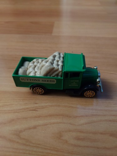 Suttons seeds morris - suttons, truck