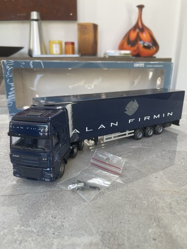 Lion toys scale - scale, diecast