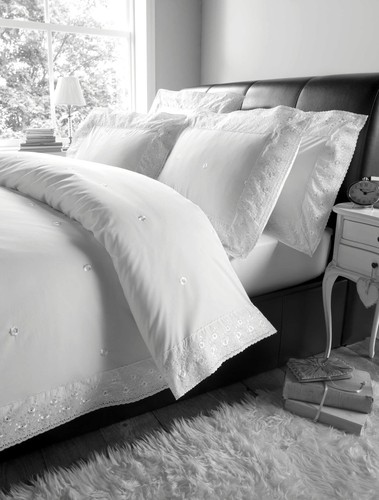 Broderie duvet cover - broderie,
