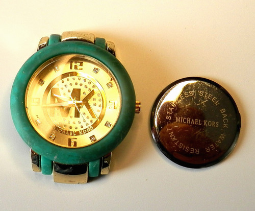 Michael kors case and dial - case,