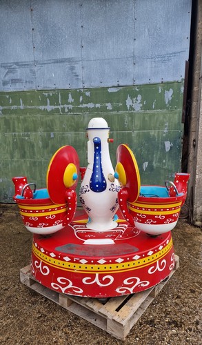 Coffee cup carousel feng yung - cup,