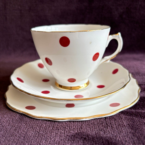 Royal vale red polka - royal,