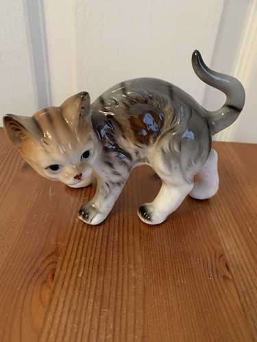 Vintage standing cat figurine - vintage,