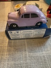 Diecast Morris Minor Fina