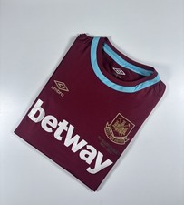Authentic Umbro West Ham United 2015/16 Home Shirt. Size Medium.