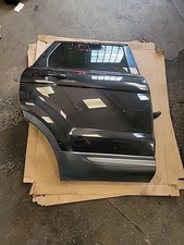 REAR RIGHT DOOR FOR RANGE ROVER EVOQUE IN SANTONINI BLACK