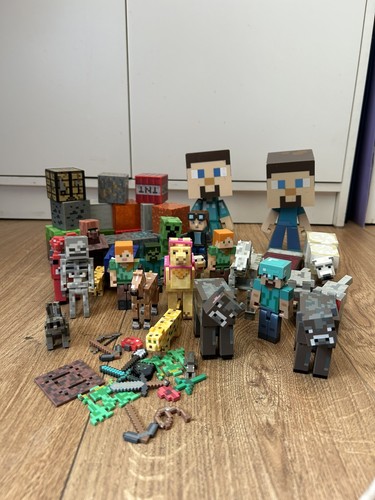 Minecraft bundle figures - of,