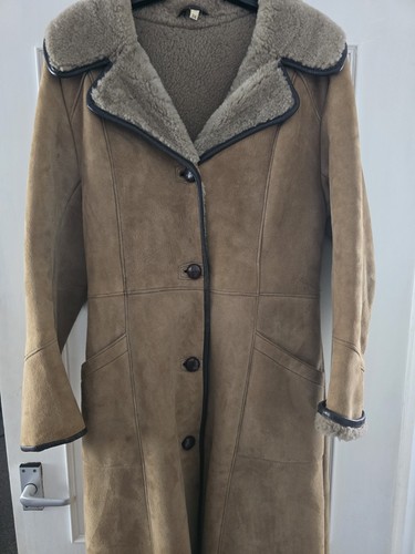 Real sheepskin long length - sheepskin,