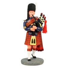 Resin Scottish Piper Figurine