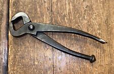 VINTAGE NAIL PULLER PINCERS NIPPERS by GILPIN & WHITEHOUSE CARPENTERS OLD TOOLS