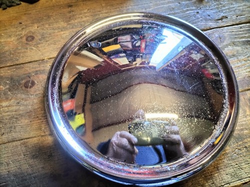 Classic car hubcap - car, x