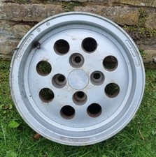 Capri 7J Pepperpot Wheel 13x7j Rim. With Centre Cap