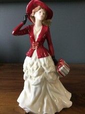 ROYAL WORCESTER Figurine