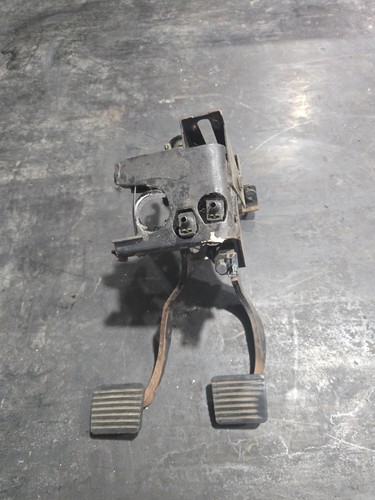 Manual clutch brake pedal - manual,