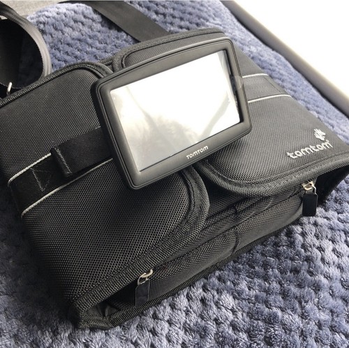 Tomtom n14644 usb charging - tomtom,