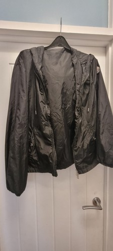 Moncler windbreaker size - moncler,