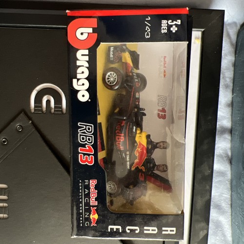 Collectors burago red bull - ,