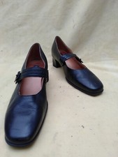 PAVERS WOMENS SMART  Sz 8