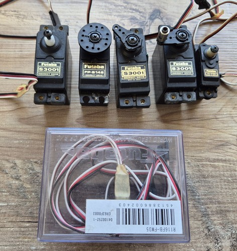 Futaba servos plus - 5,