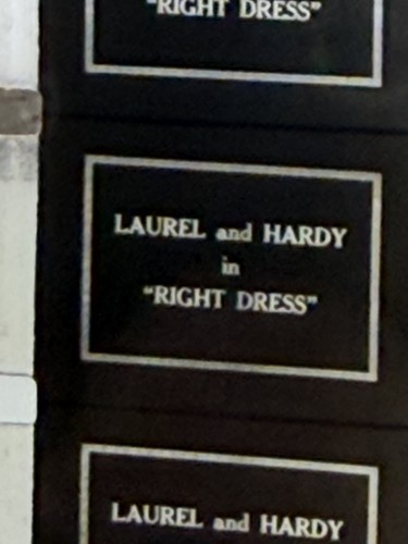 Laurel and hardy right - laurel,