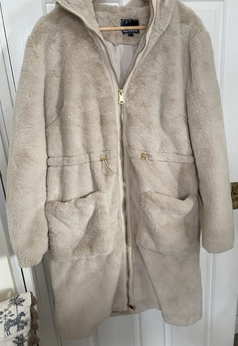 Rainbow beige faux fur - fur, hooded