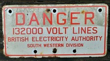 VINTAGE ENAMEL SIGN. Danger