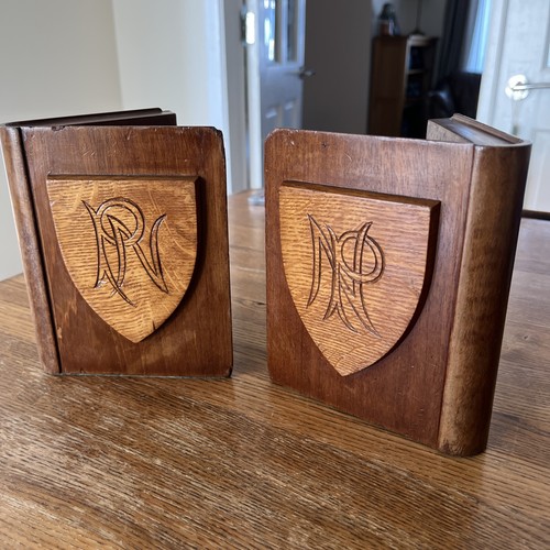Vintage wooden bookends - bookends,
