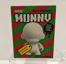 Kidrobot Munnyworld DIY 4”