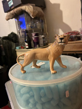Vintage Beswick Lioness Glazed