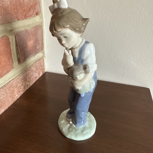 Nao lladro girl with - girl,