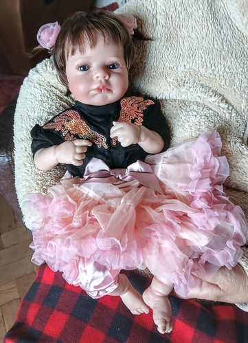 Cute reborn baby doll - 20",
