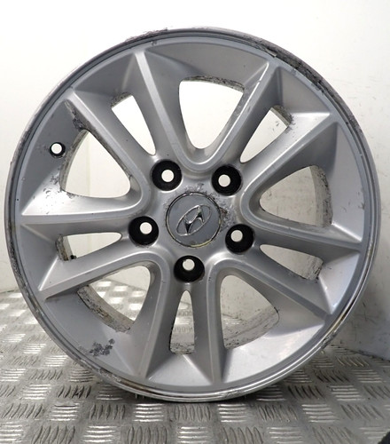 Hyundai i30 silver - 15",