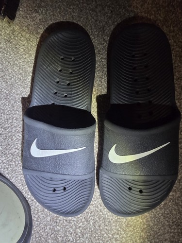 Nike sliders size 5 - uk,