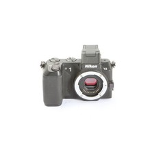Nikon 1 V2 + very good