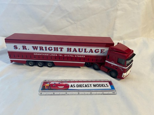 Corgi modern truck - modern,
