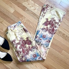 Legatte Save the Queen Graphic