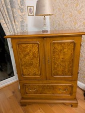 Dansk Cabinet