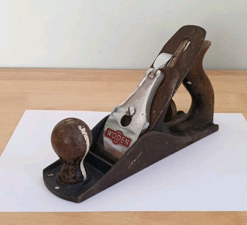 Vintage woden hand plane - no.,