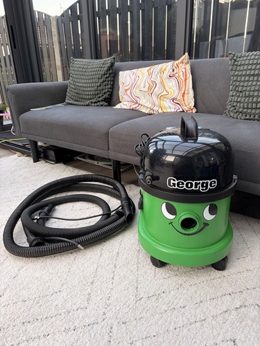 George wet vacuum - cleaner, with