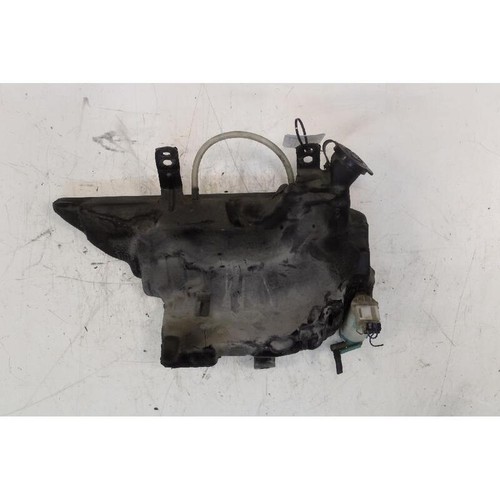 Screen washer tank - screen, isuzu